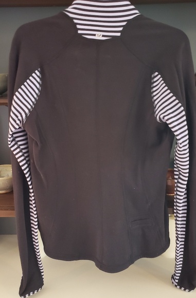 Lululemon pullover - Picture 2 of 3